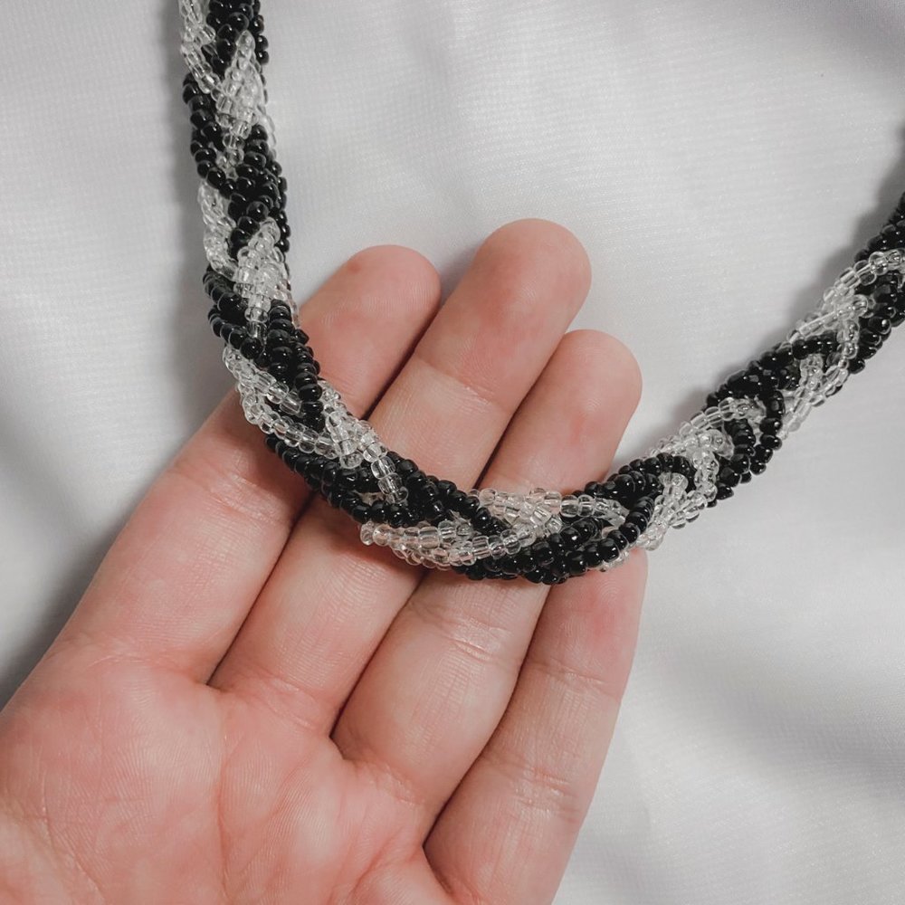 Vintage Trifari Black Clear Glass Seed Beaded Woven Rope Choker Necklace - Picture 7 of 8